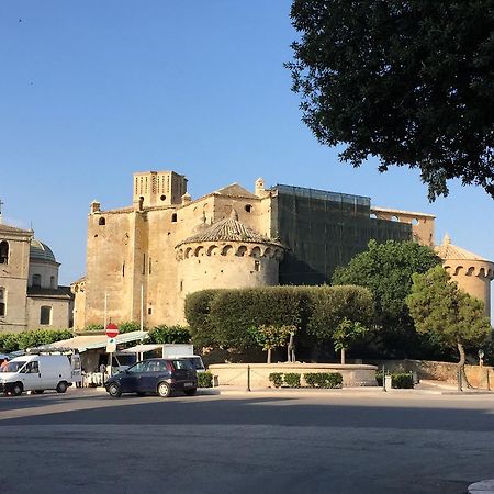 La Terrazza Sul Borgo Panzió Serracapriola Kültér fotó