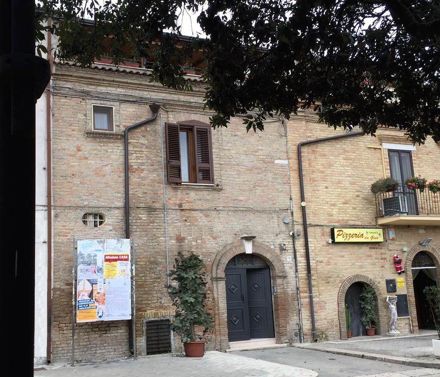 La Terrazza Sul Borgo Panzió Serracapriola Kültér fotó